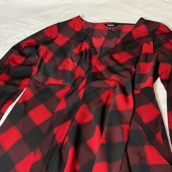 Express Red and Black Asymmetrical Tie Front SunDress - Picture 8 of 15